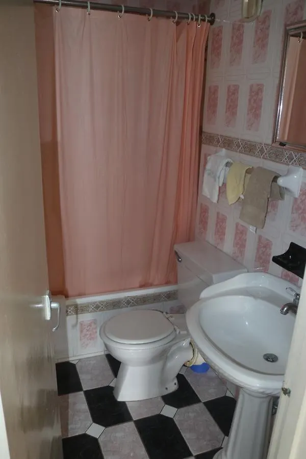 Apartment Oyster Shell Beach Suite @ Turtle Towers Ocho Rios Jamaica